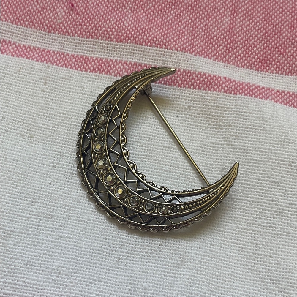 Silver Crescent Moon Brooch